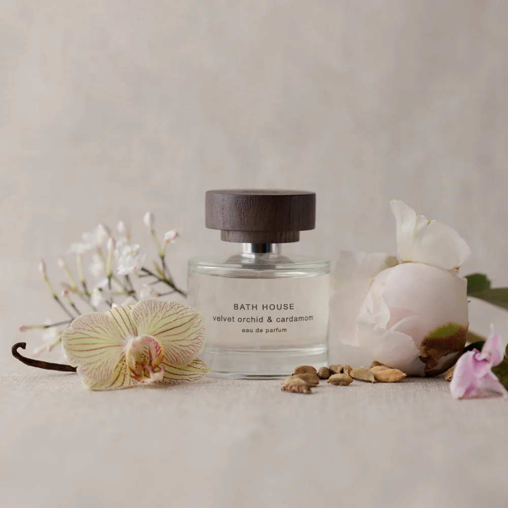 Velvet Orchid & Cardamom Eau De Parfum - Image 2