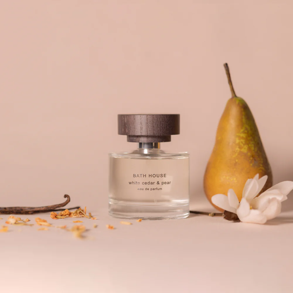 White Cedar & Pear Eau De Parfum - Image 2